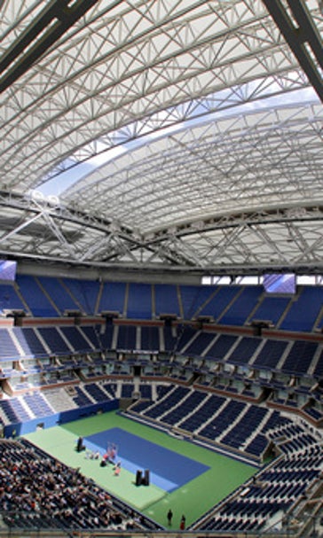 US Open begins with new roof, no rain in sight